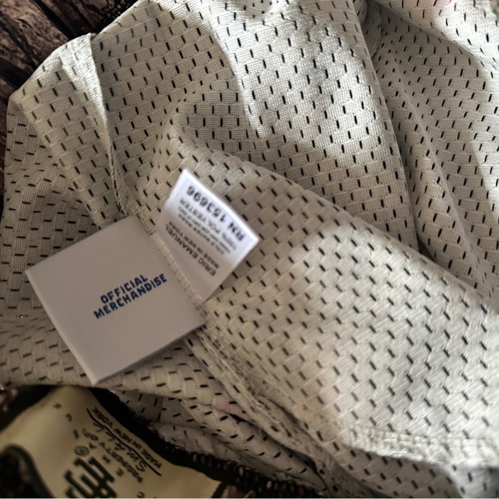 ERIC EMANUEL BASIC CAMO SHORTS BRAND NEW WITH TAGS AUTHENTIC (I HAVE ALL SIZES) - Picture 6 of 7
